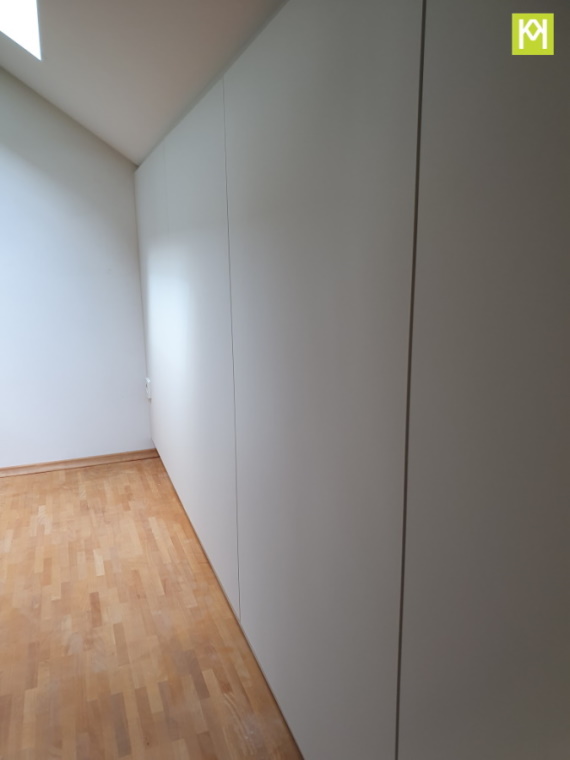 Einbauschrank Dachschräge